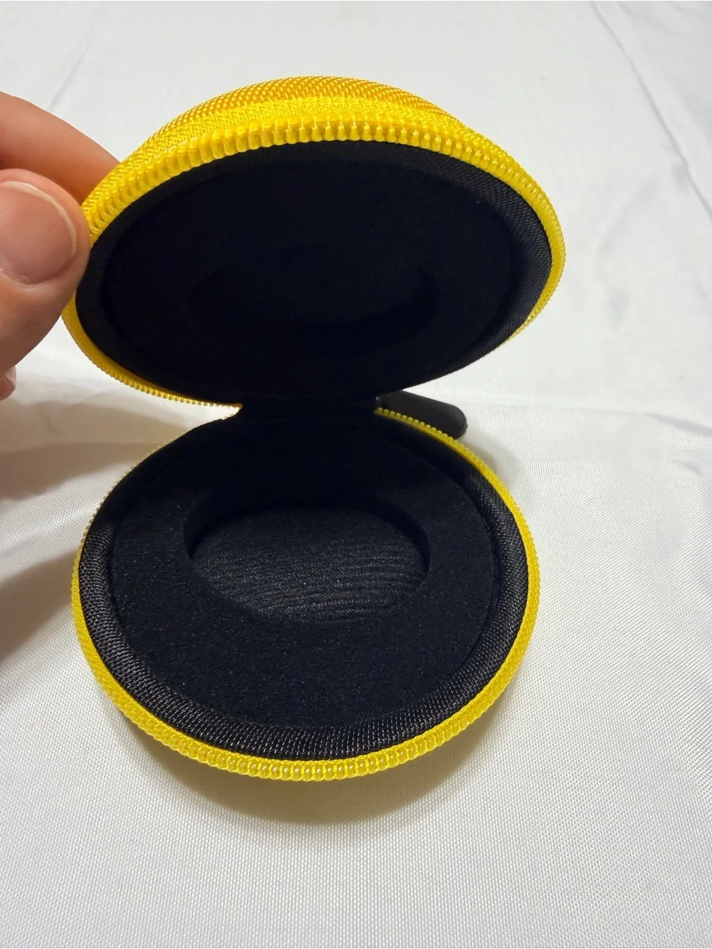 Invicta Bright Yellow Round Zippered Travel Case